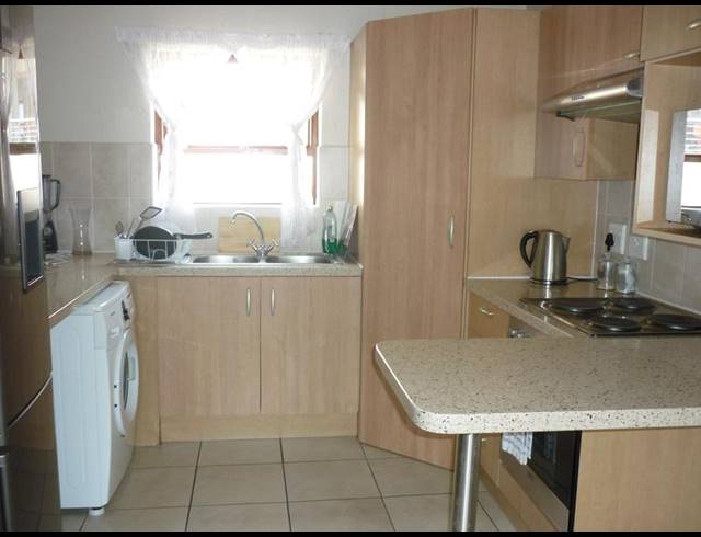 2 BEDROOM PROPERTY TO RENT IN DOUGLASDALE